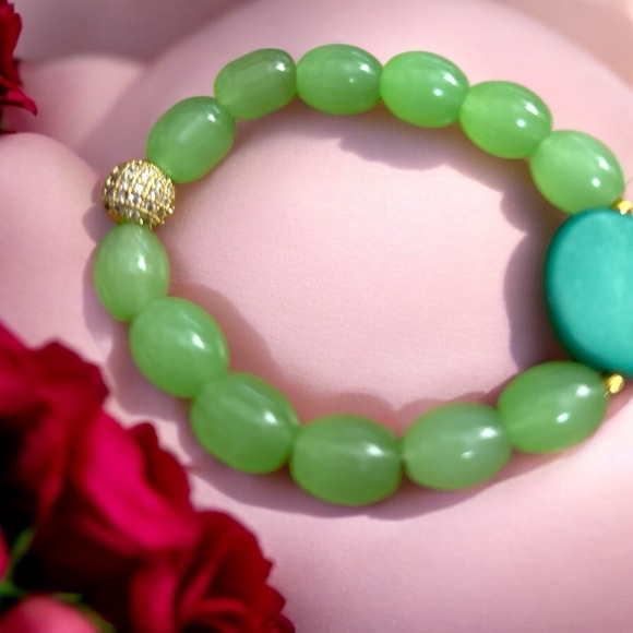 #006 Green Jade Bracelet 12mm - Picture 3 of 3